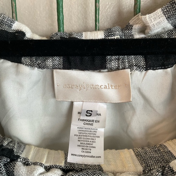 EUC Corey Lynn Calter Anthropologie Black & White Off Shoulder Dress Small - Picture 4 of 4